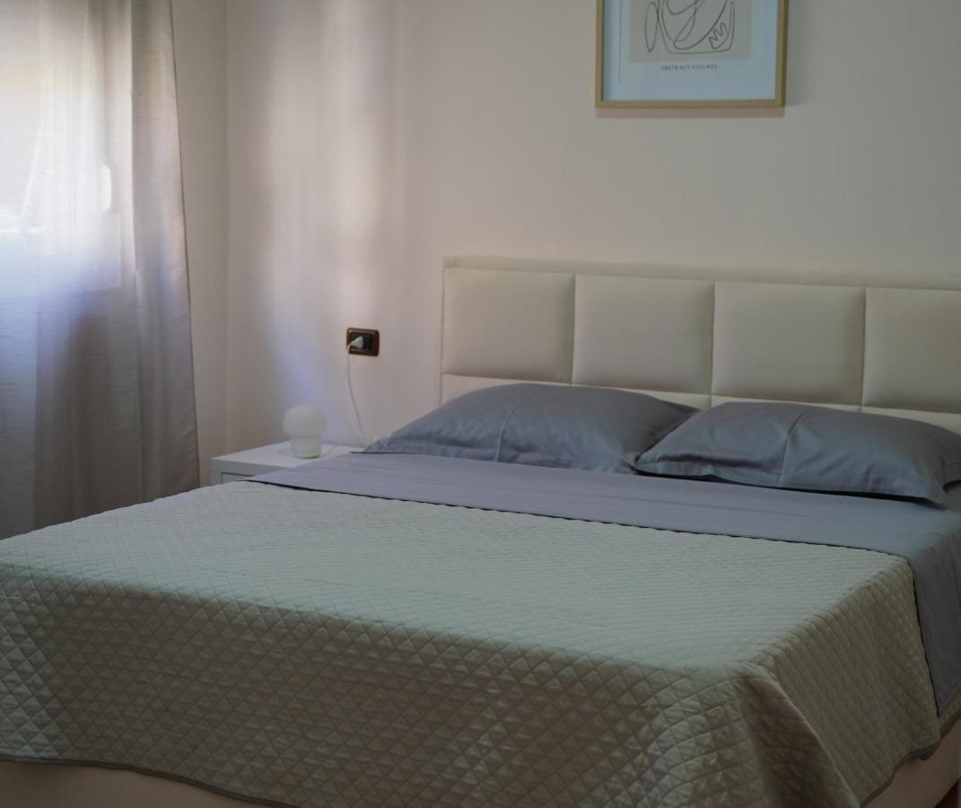 Stylish Apartment Near Tirana Center Eksteriør bilde
